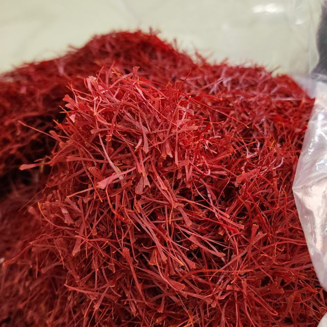 زعفران سوپر نگین اصل ایرانی 